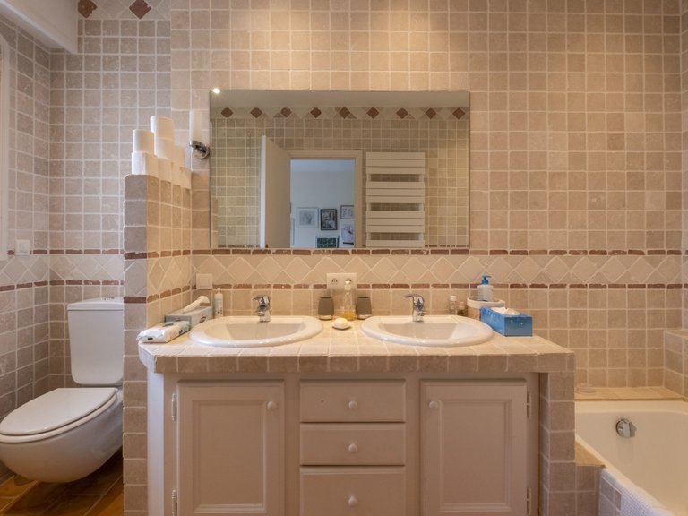 Villa for Sale in La Colle Sur Loup, Vence, St. Paul Area 18