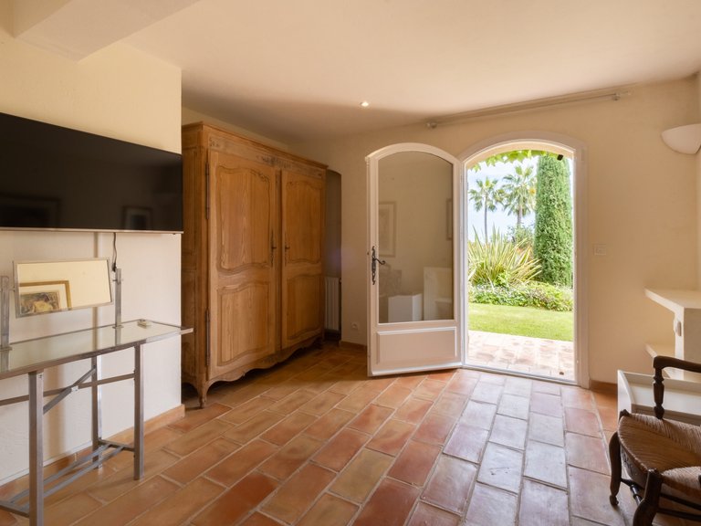 Villa for Sale in La Colle Sur Loup, Vence, St. Paul Area 19