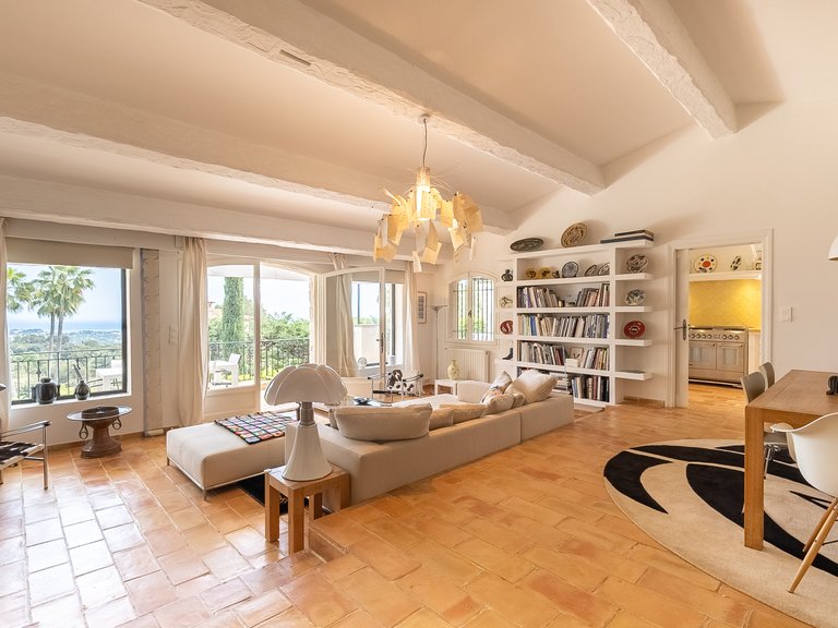 Villa for Sale in La Colle Sur Loup, Vence, St. Paul Area 8