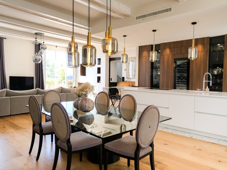 Villa for Sale in La Colle Sur Loup, Vence, St. Paul Area 2