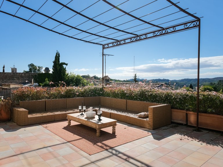 Villa for Sale in La Colle Sur Loup, Vence, St. Paul Area 8