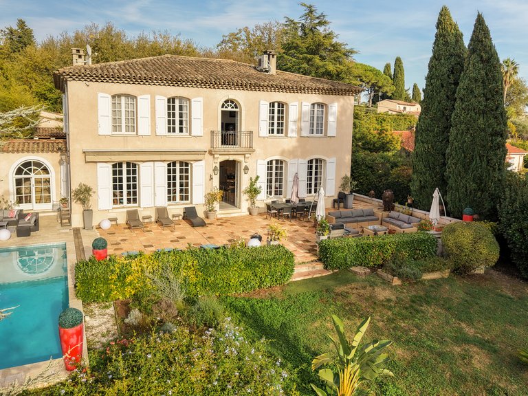 Villa for Sale in La Colle Sur Loup, Vence, St. Paul Area 1