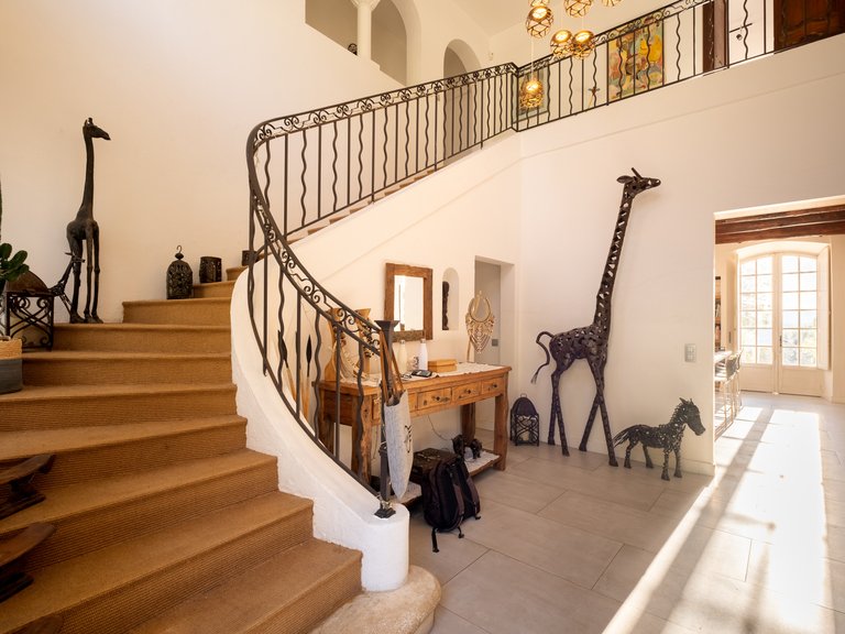 Villa for Sale in La Colle Sur Loup, Vence, St. Paul Area 3