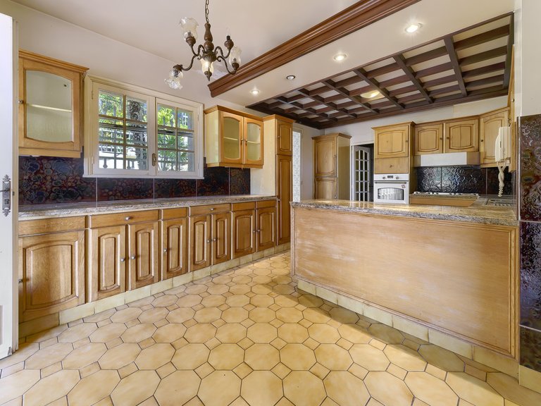 Villa for Sale in St Paul, Vence, St. Paul Area 11