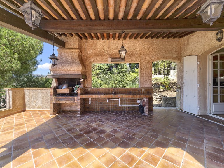 Villa for Sale in St Paul, Vence, St. Paul Area 12