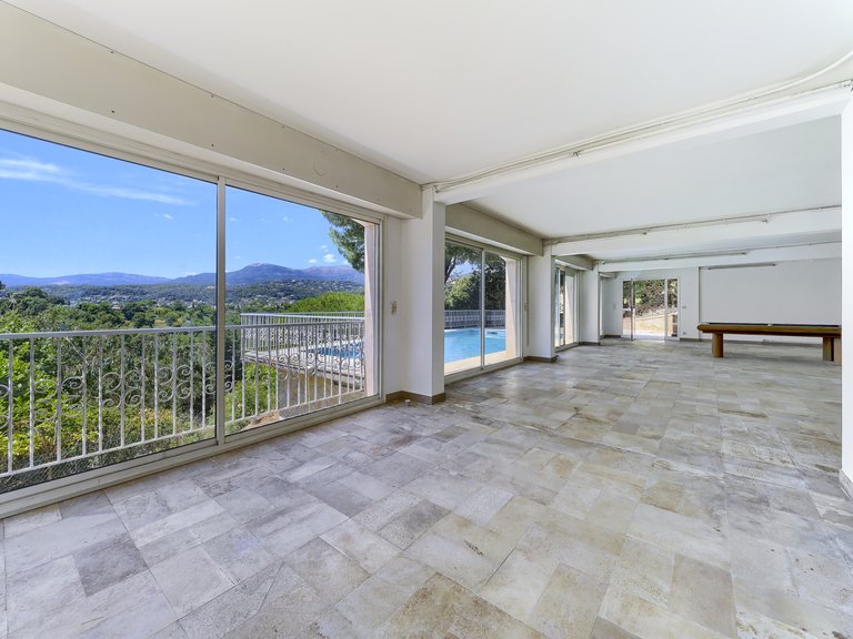 Villa for Sale in St Paul, Vence, St. Paul Area 14