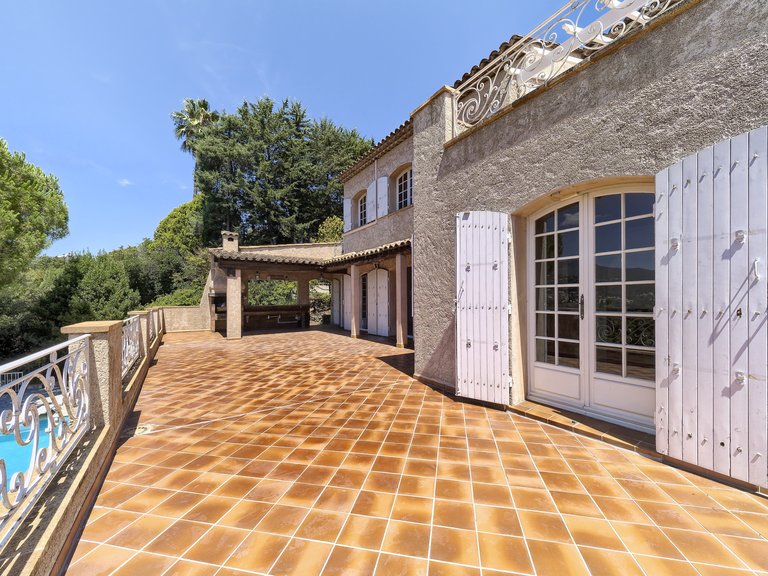 Villa for Sale in St Paul, Vence, St. Paul Area 5