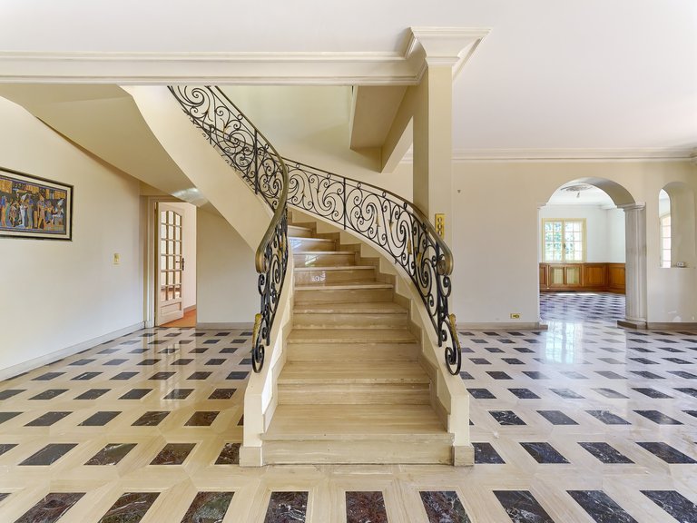 Villa for Sale in St Paul, Vence, St. Paul Area 7