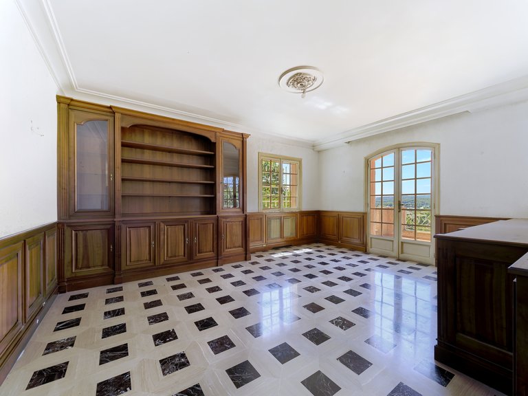 Villa for Sale in St Paul, Vence, St. Paul Area 8