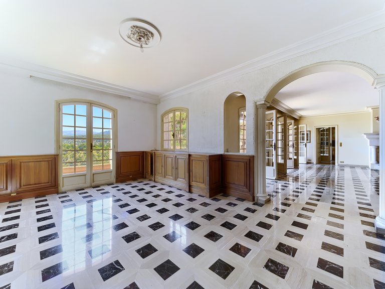 Villa for Sale in St Paul, Vence, St. Paul Area 9