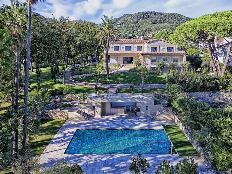 Villa for Sale in Vence, Vence, St. Paul Area 4