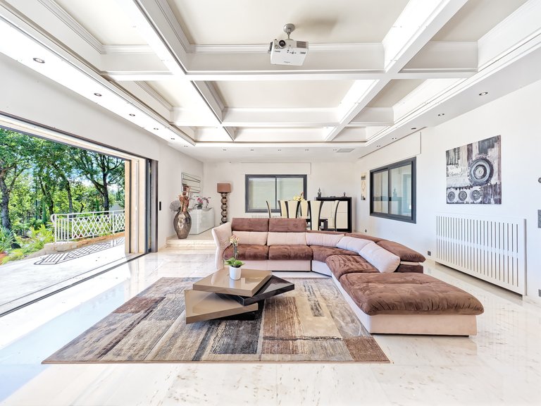 Villa for Sale in Vence, Vence, St. Paul Area 12