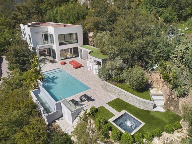 Villa for Sale in Mandelieu La Napoule, Cannes Area 5
