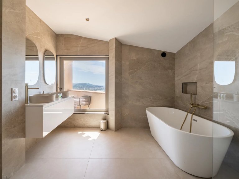 Villa for Sale in Mandelieu La Napoule, Cannes Area 5