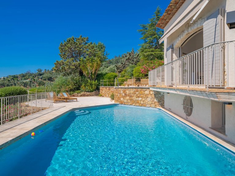 Villa for Sale in Mandelieu La Napoule, Cannes Area 6