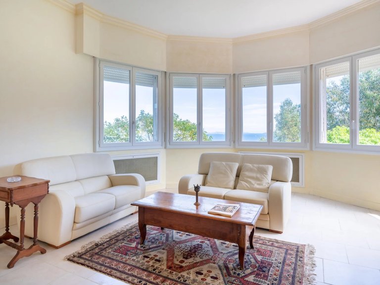 Villa for Sale in Theoule Sur Mer, Cannes Area 5