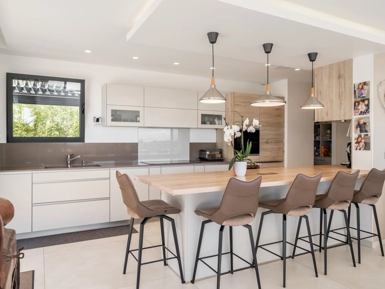 Villa for Sale in Mandelieu La Napoule, Cannes Area 6