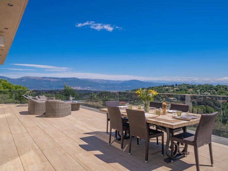 Villa for Sale in Mandelieu La Napoule, Cannes Area 10