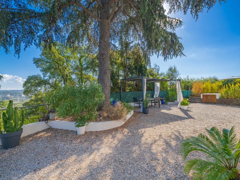 Villa for Sale in Mandelieu La Napoule, Cannes Area 11