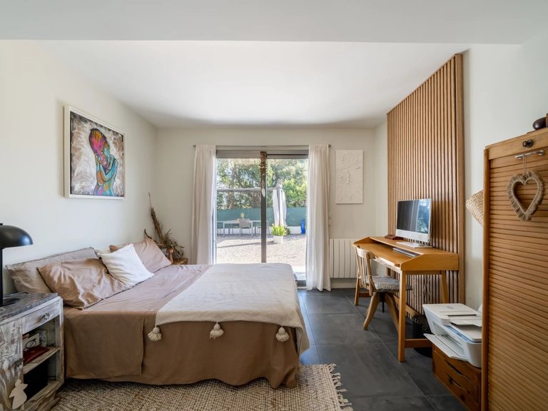 Villa for Sale in Mandelieu La Napoule, Cannes Area 18