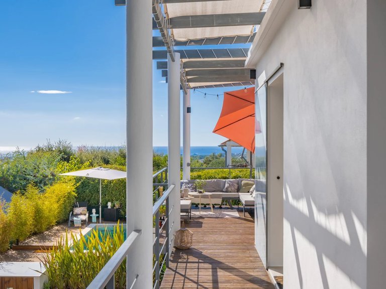Villa for Sale in Mandelieu La Napoule, Cannes Area 19
