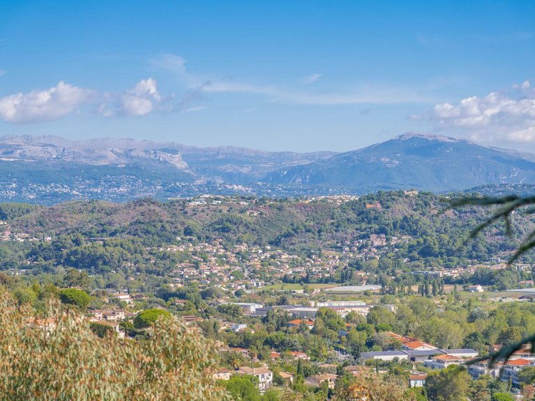 Villa for Sale in Mandelieu La Napoule, Cannes Area 5