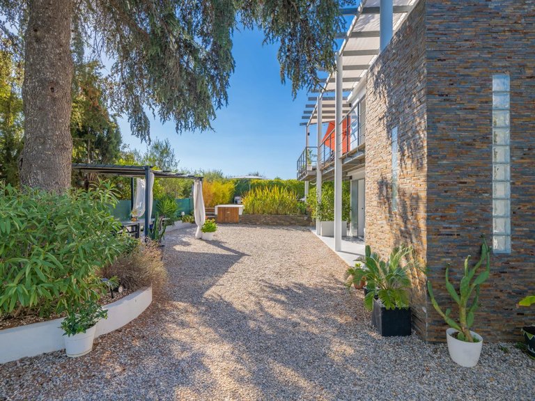 Villa for Sale in Mandelieu La Napoule, Cannes Area 10