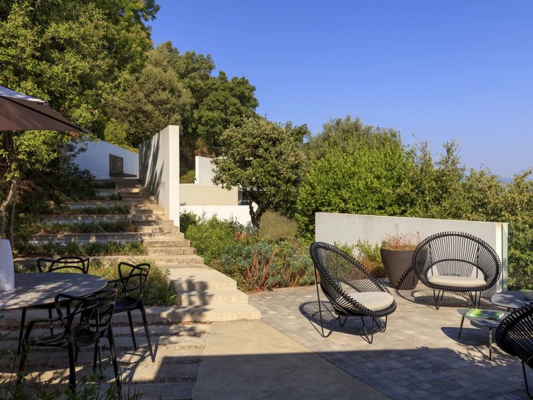 Villa for Sale in Mandelieu La Napoule, Cannes Area 11
