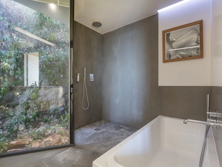 Villa for Sale in Mandelieu La Napoule, Cannes Area 8