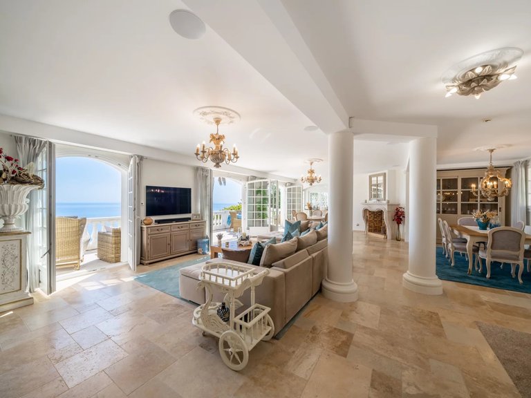 Villa for Sale in Theoule Sur Mer, Cannes Area 11