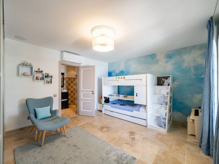 Villa for Sale in Theoule Sur Mer, Cannes Area 13