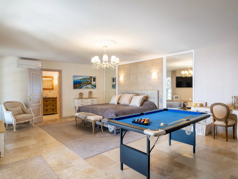 Villa for Sale in Theoule Sur Mer, Cannes Area 14