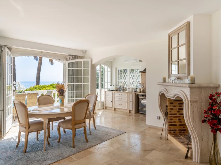 Villa for Sale in Theoule Sur Mer, Cannes Area 5