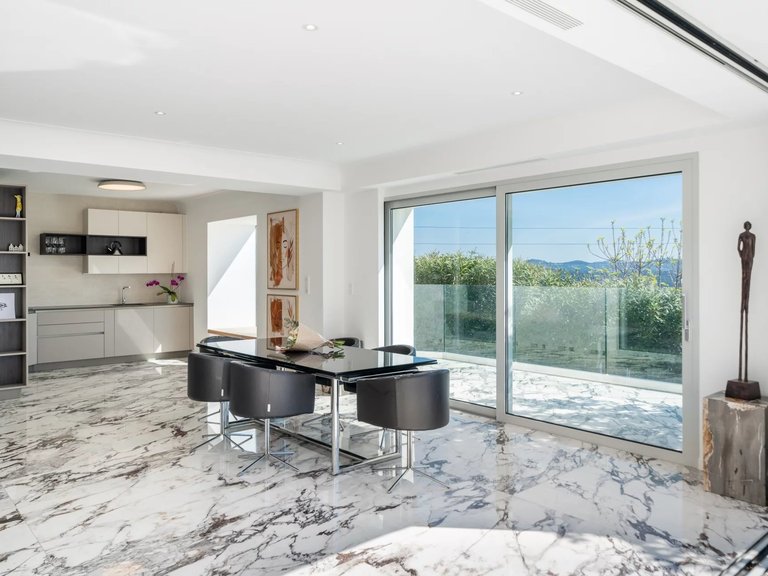 Villa for Sale in Mandelieu La Napoule, Cannes Area 6