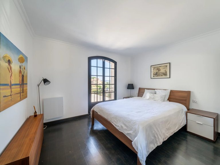 Villa for Sale in Mandelieu La Napoule, Cannes Area 10