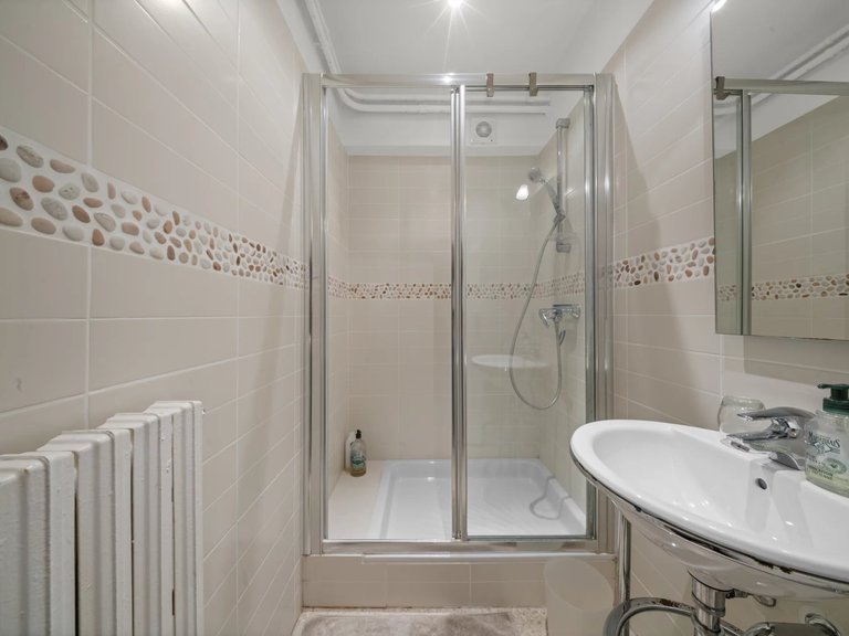 Villa for Sale in Theoule Sur Mer, Cannes Area 11