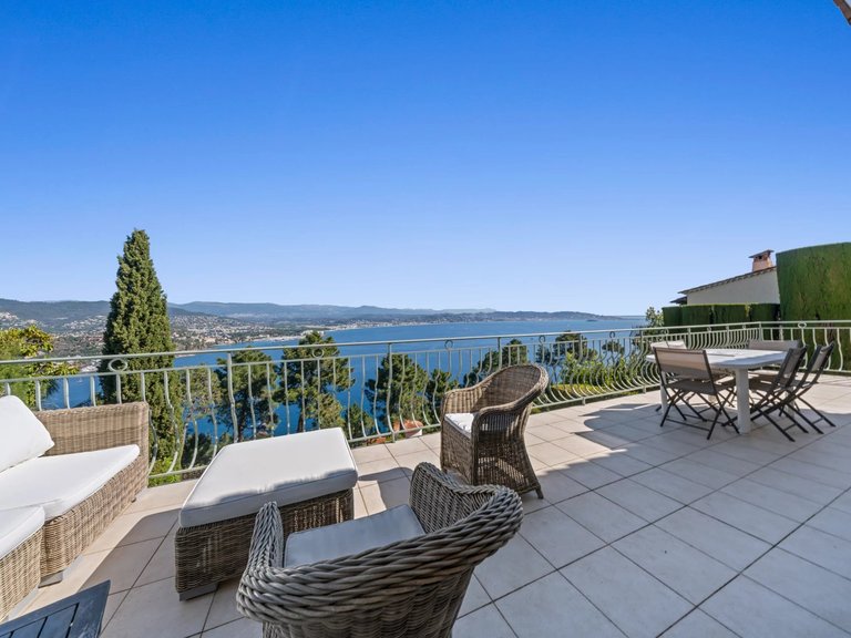Villa for Sale in Theoule Sur Mer, Cannes Area 18