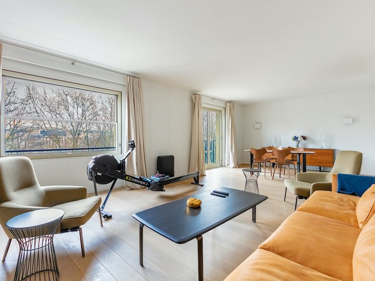 Apartment for Sale in 7th (invalides, Eiffel Tower, Orsay), Paris Left Bank (5th,6th & 7th ) 2