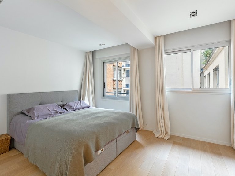 Apartment for Sale in 7th (invalides, Eiffel Tower, Orsay), Paris Left Bank (5th,6th & 7th ) 8