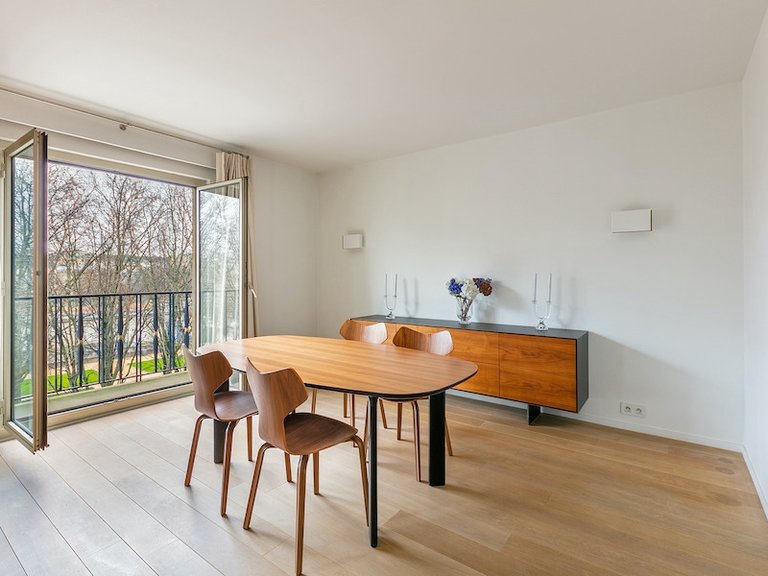 Apartment for Sale in 7th (invalides, Eiffel Tower, Orsay), Paris Left Bank (5th,6th & 7th ) 4