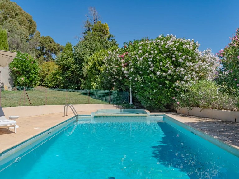 Villa for Sale in Mougins, Mougins, Valbonne, Grasse Area 10