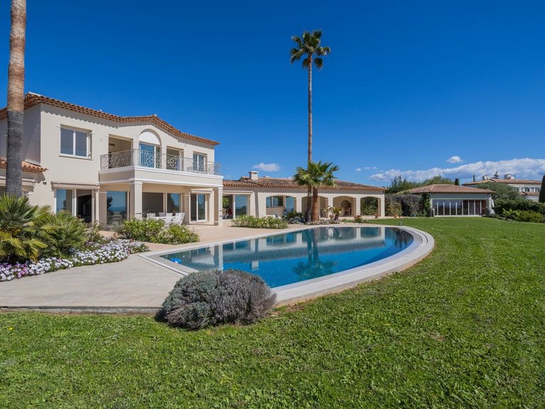 Villa for Sale in Biot, Mougins, Valbonne, Grasse Area 11
