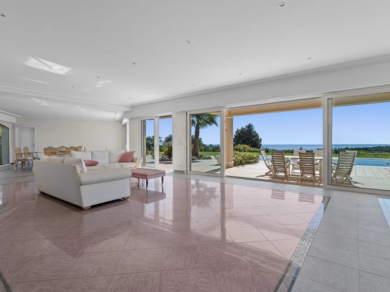 Villa for Sale in Biot, Mougins, Valbonne, Grasse Area 17
