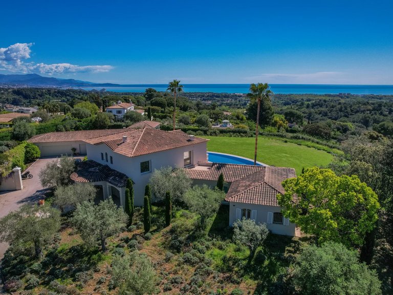 Villa for Sale in Biot, Mougins, Valbonne, Grasse Area 3