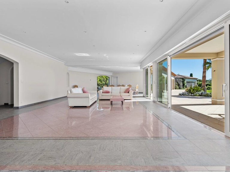 Villa for Sale in Biot, Mougins, Valbonne, Grasse Area 8