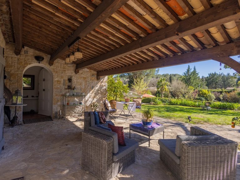 Villa for Sale in Opio, Mougins, Valbonne, Grasse Area 2