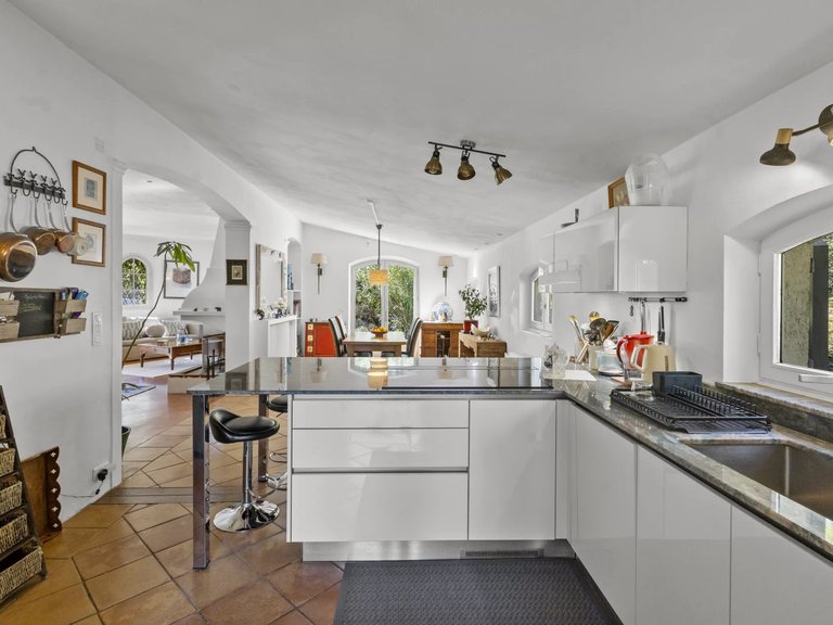 Villa for Sale in Opio, Mougins, Valbonne, Grasse Area 13