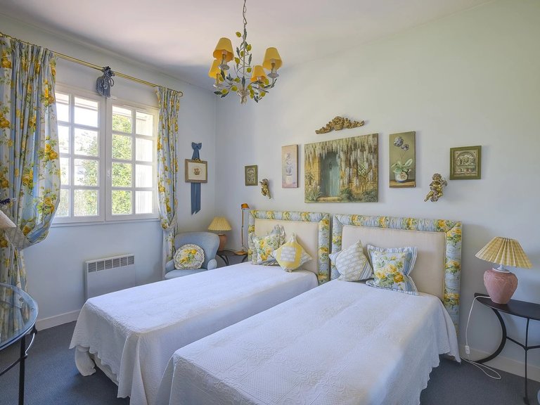 Villa for Sale in Mougins, Mougins, Valbonne, Grasse Area 12