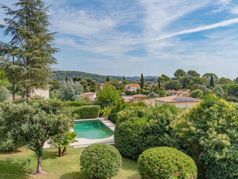 Villa for Sale in La Roquette Sur Siagne, Mougins, Valbonne, Grasse Area 12
