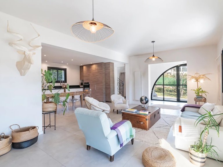 Villa for Sale in Mougins, Mougins, Valbonne, Grasse Area 11